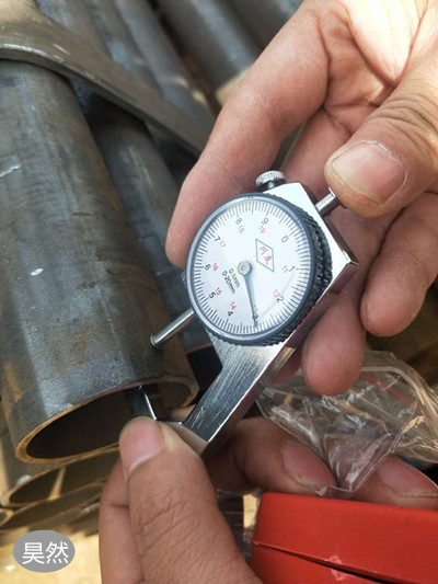 陜西西安某大型游樂場安裝室外乒乓球臺(tái)